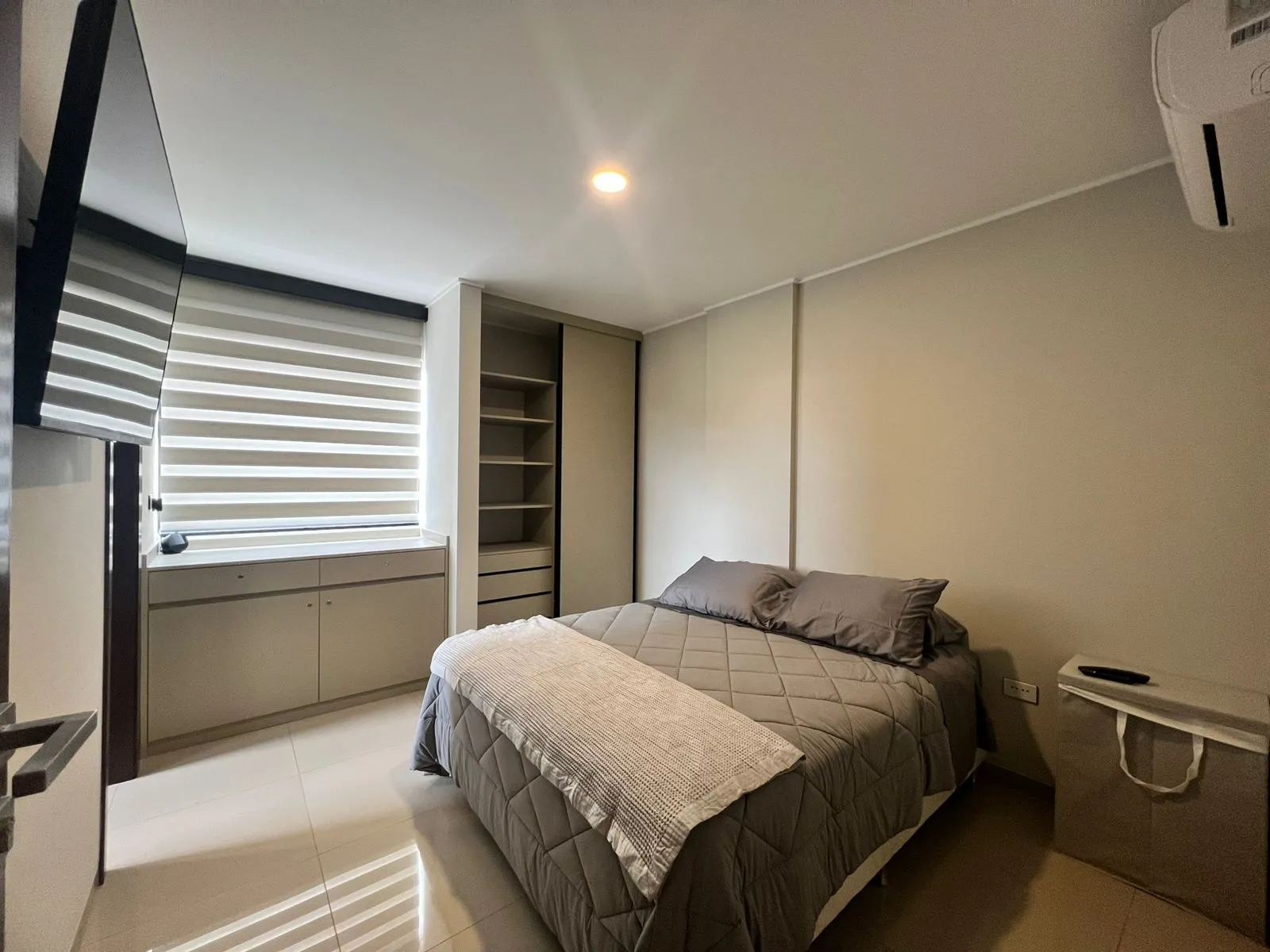 Dormitorio de un departamento de RISE 1